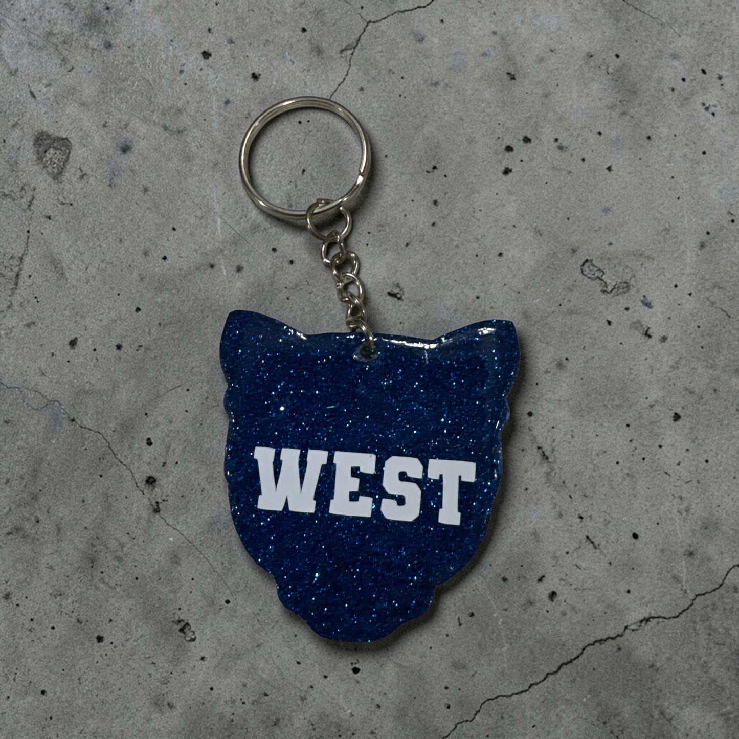 Cougar Mascot Glitter Keychain – Personalized Name – School Spirit Accessory